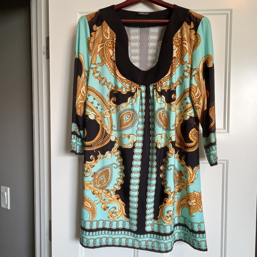 Forever Woman U-neck Lightweight Tunic